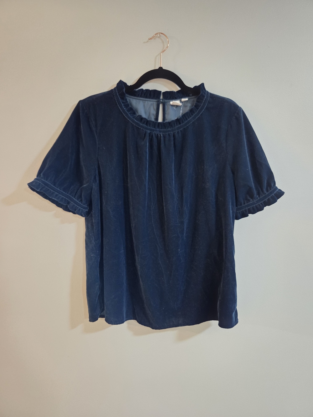 GAP Navy Velvet Ruffle Trim Short Sleeve Top